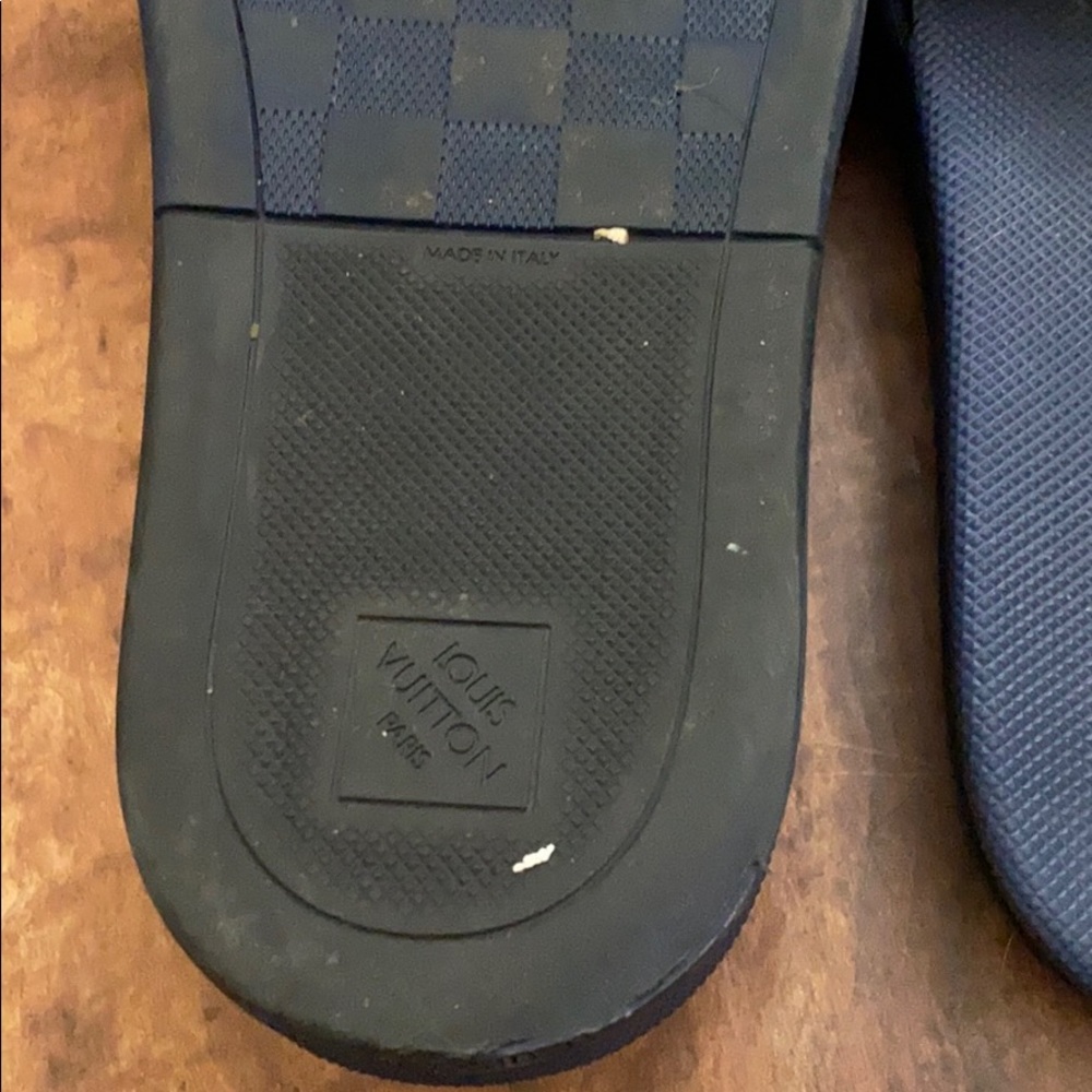 Louis Vuitton slides - Picture 2 of 3
